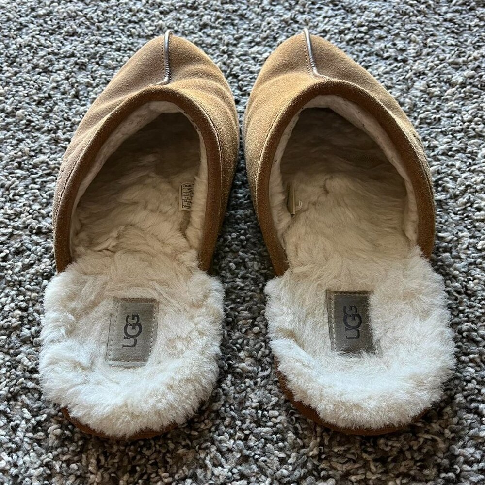 UGG Scuff Men 12 Suede Chestnut Slippers Sheepskin Slip-ons Normcore Preppy - Picture 2 of 7